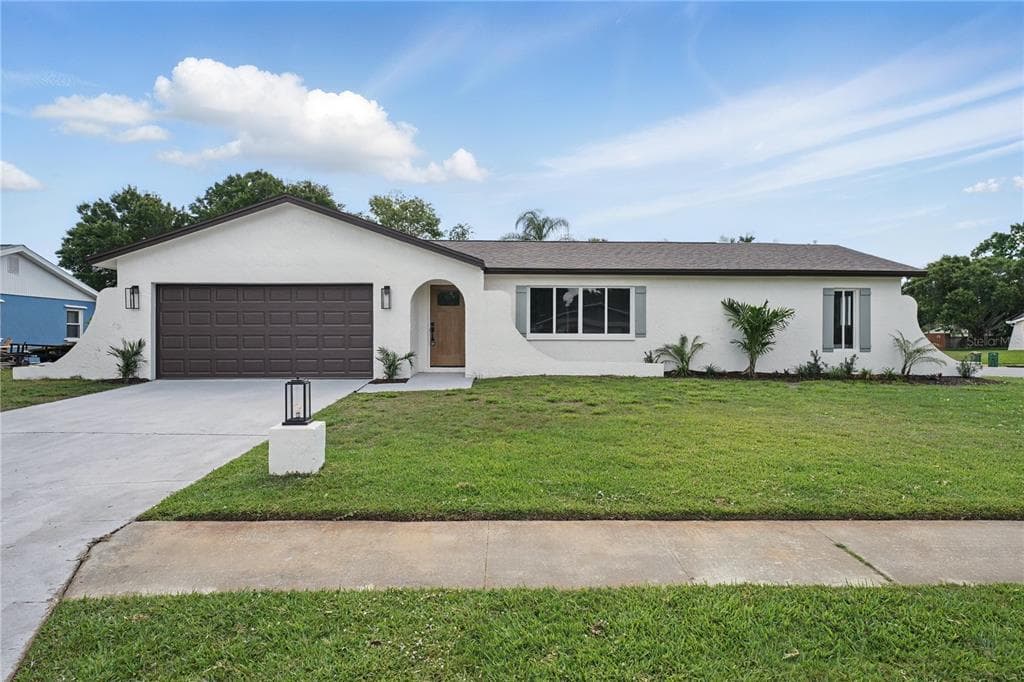2815 GOLFVIEW DRIVE MELBOURNE, FL 32901