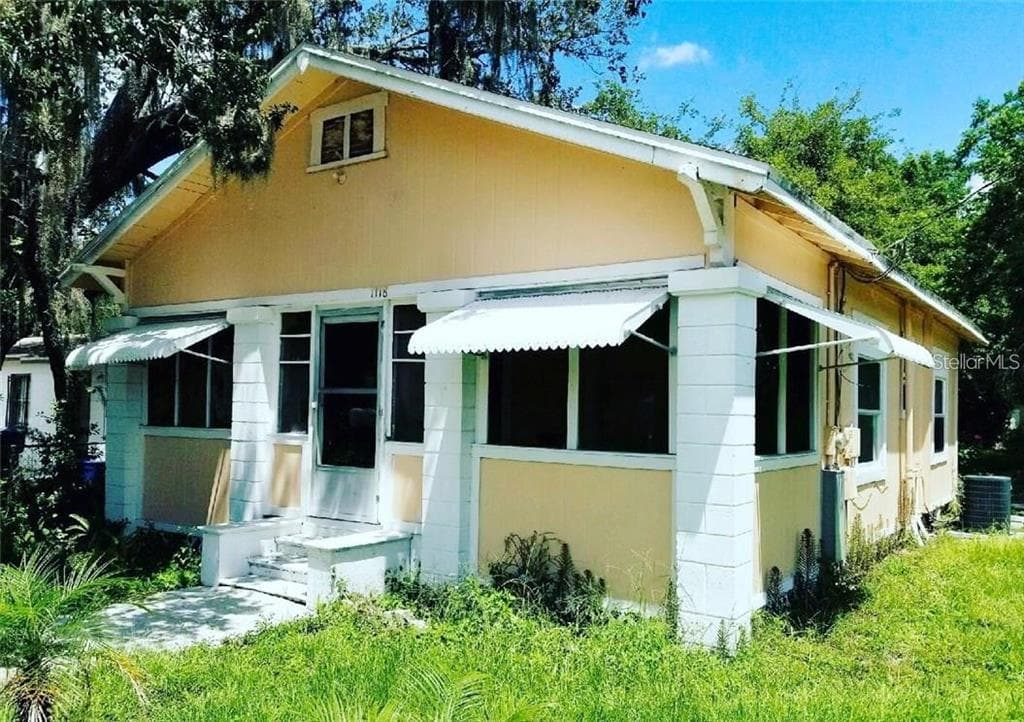 1118 E LINEBAUGH AVENUE TAMPA, FL 33612
