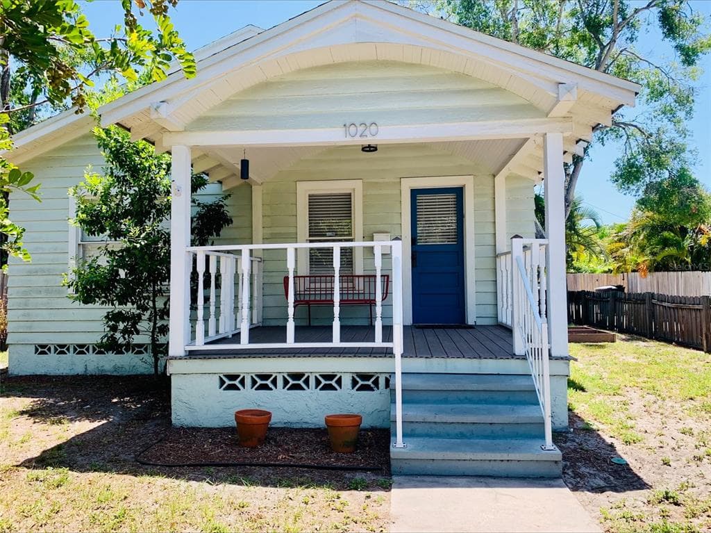 1020 30TH AVENUE N ST PETERSBURG, FL 33704
