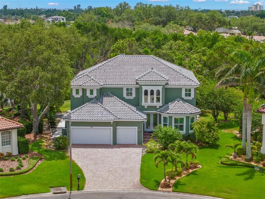 1171 RED MAPLE CIRCLE NE ST PETERSBURG, FL 33703