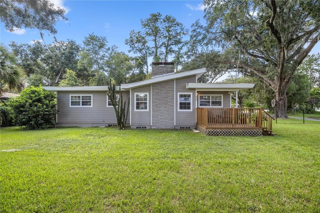 208 SE 32ND AVENUE OCALA, FL 34471