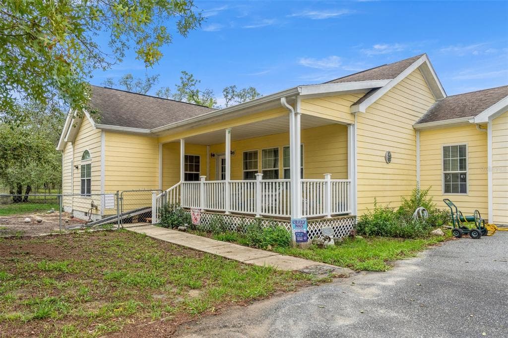 12253 ESKIMO CURLEW ROAD WEEKI WACHEE, FL 34614