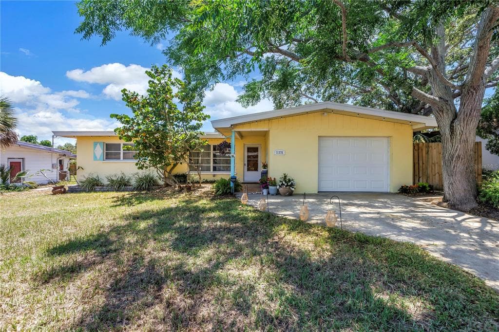 11376 119TH TERRACE LARGO, FL 33778