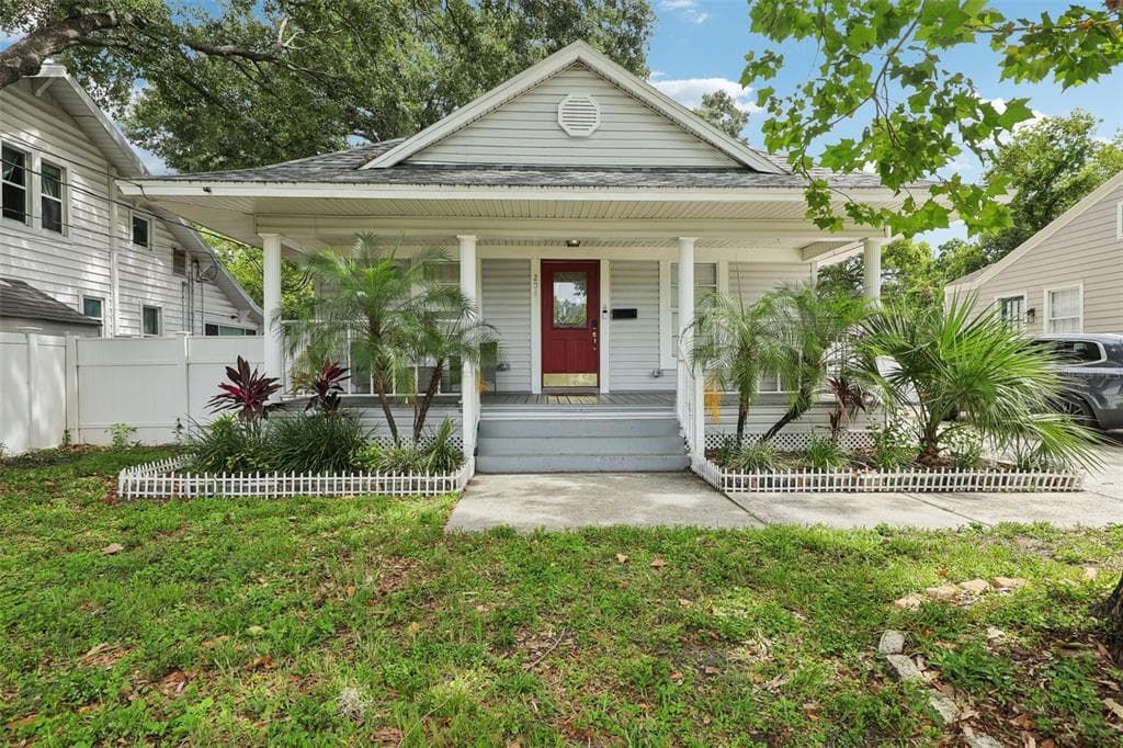 204 E JEAN STREET TAMPA, FL 33604