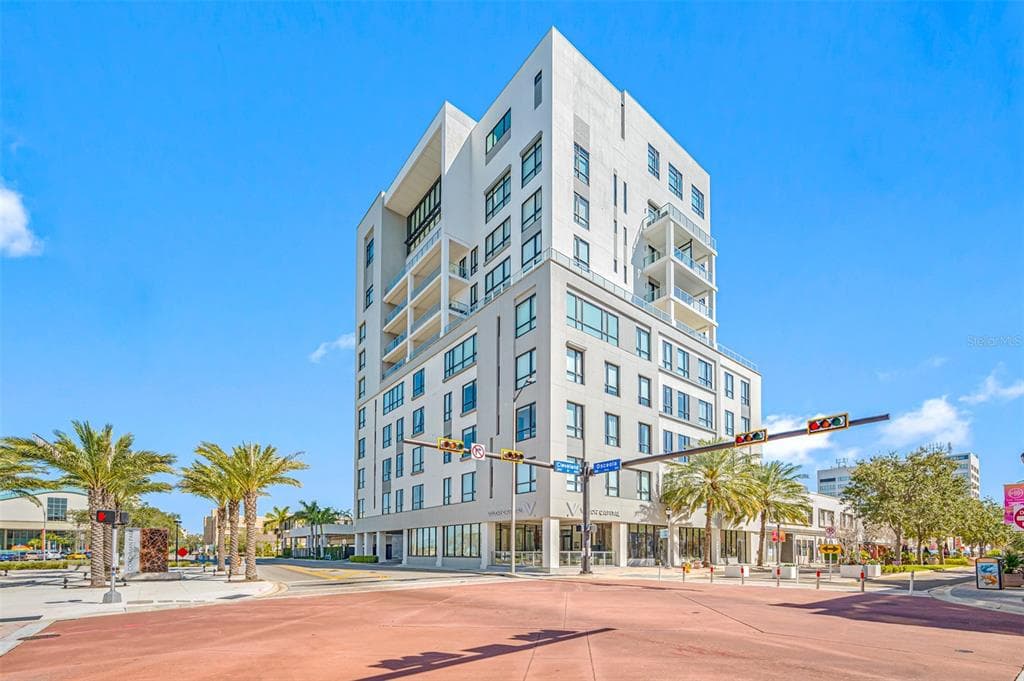 5 N OSCEOLA AVENUE UNIT 206 CLEARWATER, FL 33755