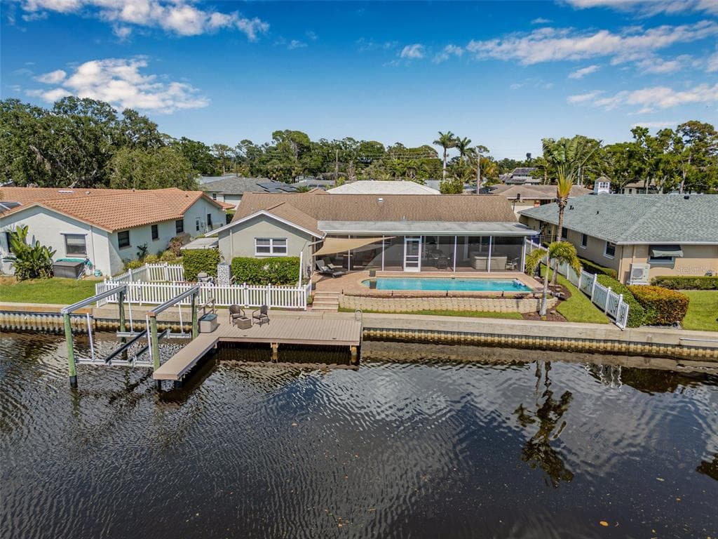 5208 DENVER STREET NE ST PETERSBURG, FL 33703