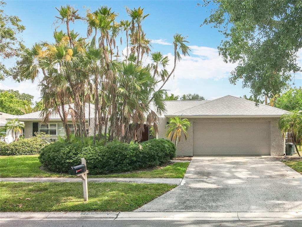 2742 SEA PINES CIRCLE E