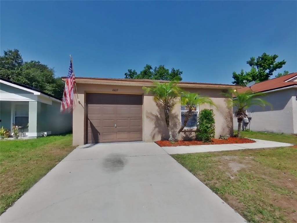 4409 VENICE DRIVE LAND O LAKES, FL 34639