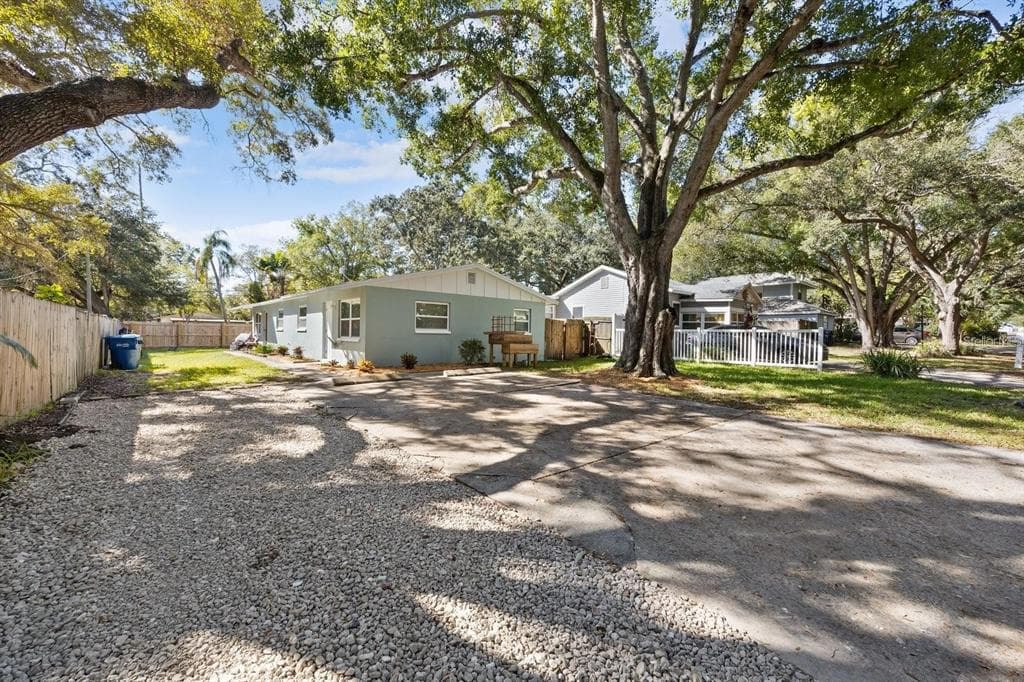 715 6TH AVENUE NE UNIT A LARGO, FL 33770