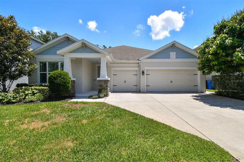 4918 LAKESHORE OAKS COURT TAMPA, FL 33624