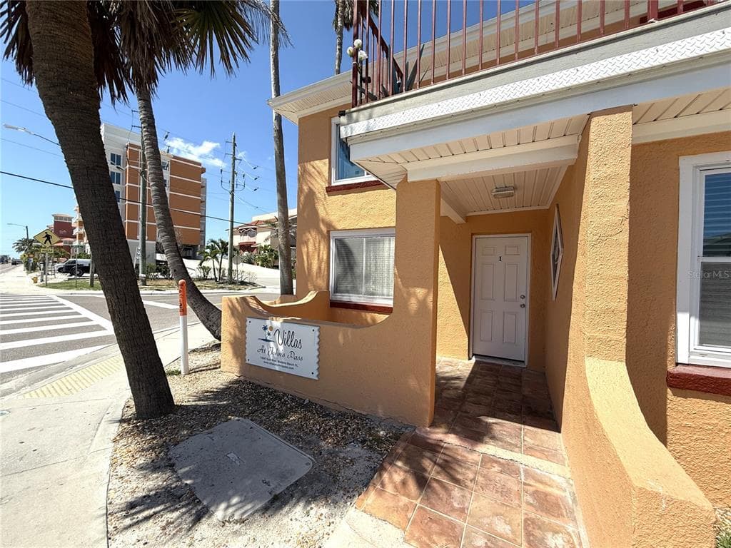 13047 GULF BOULEVARD UNIT 1 MADEIRA BEACH, FL 33708