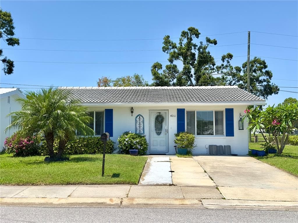 4211 93RD TERRACE N PINELLAS PARK, FL 33782