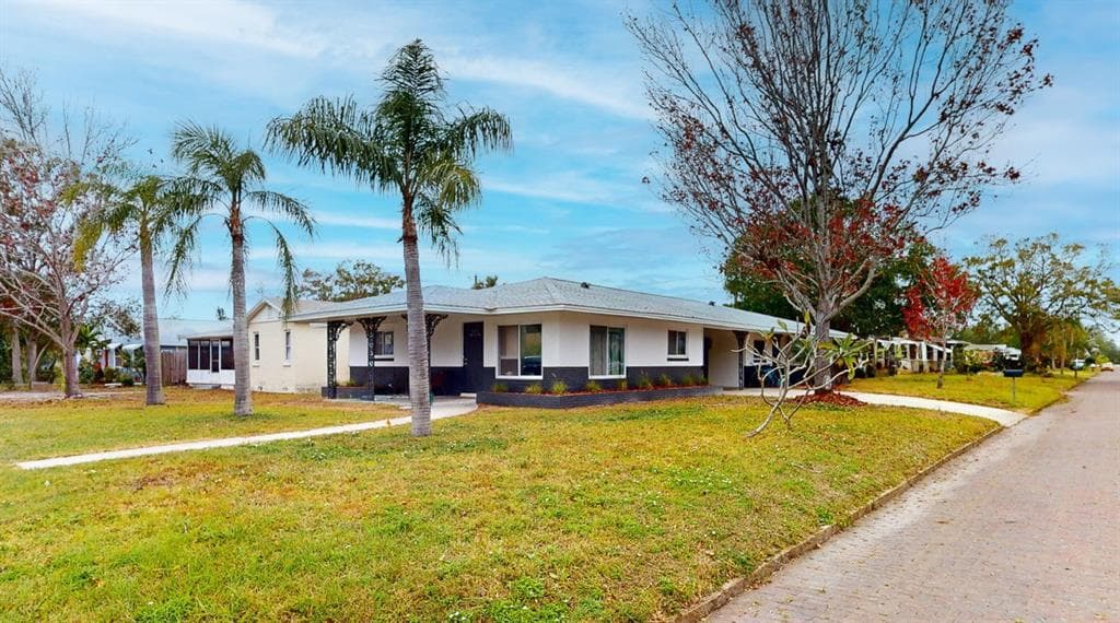 5601 TANGERINE AVENUE S GULFPORT, FL 33707