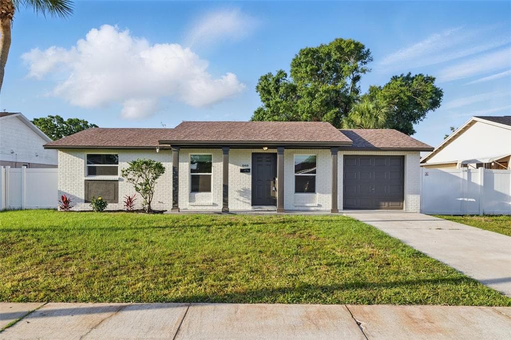 8418 WESTRIDGE DRIVE TAMPA, FL 33615