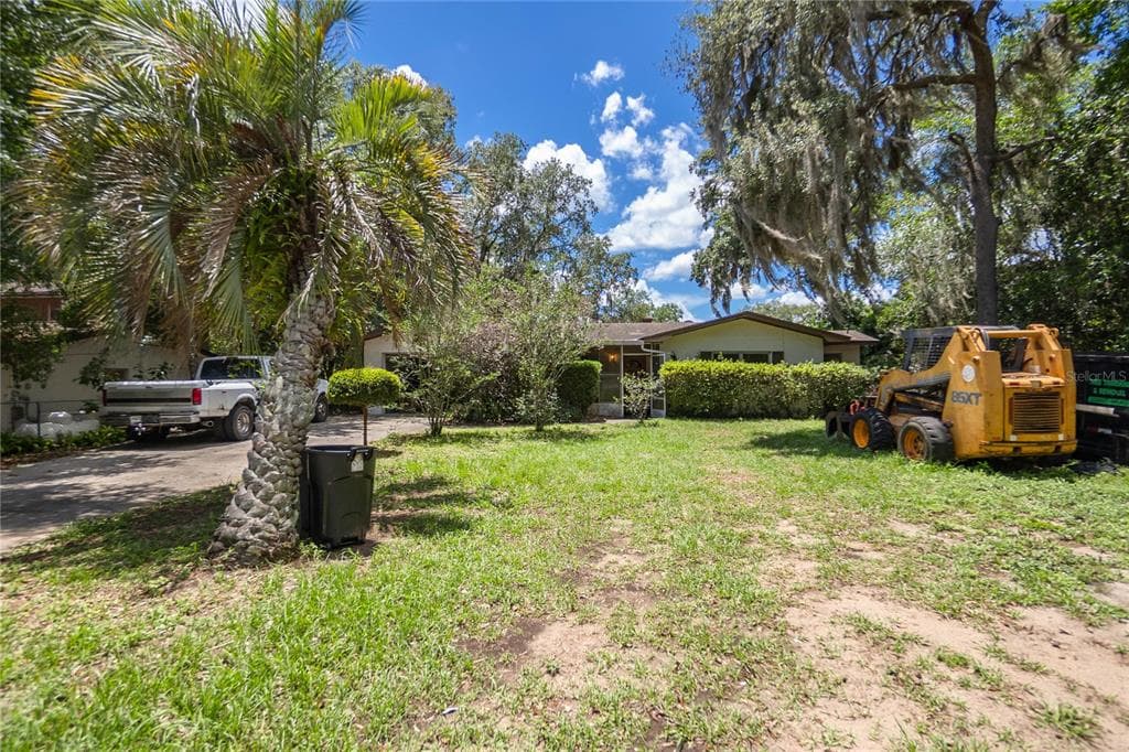 28 N EDINBURGH DRIVE INVERNESS, FL 34450