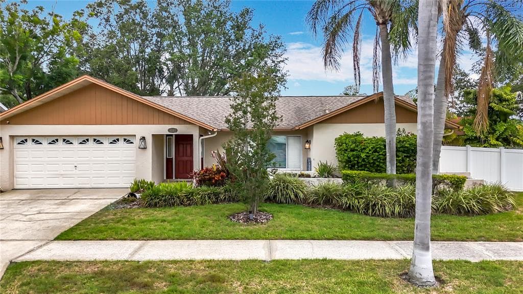 3093 HILLSIDE LANE SAFETY HARBOR, FL 34695