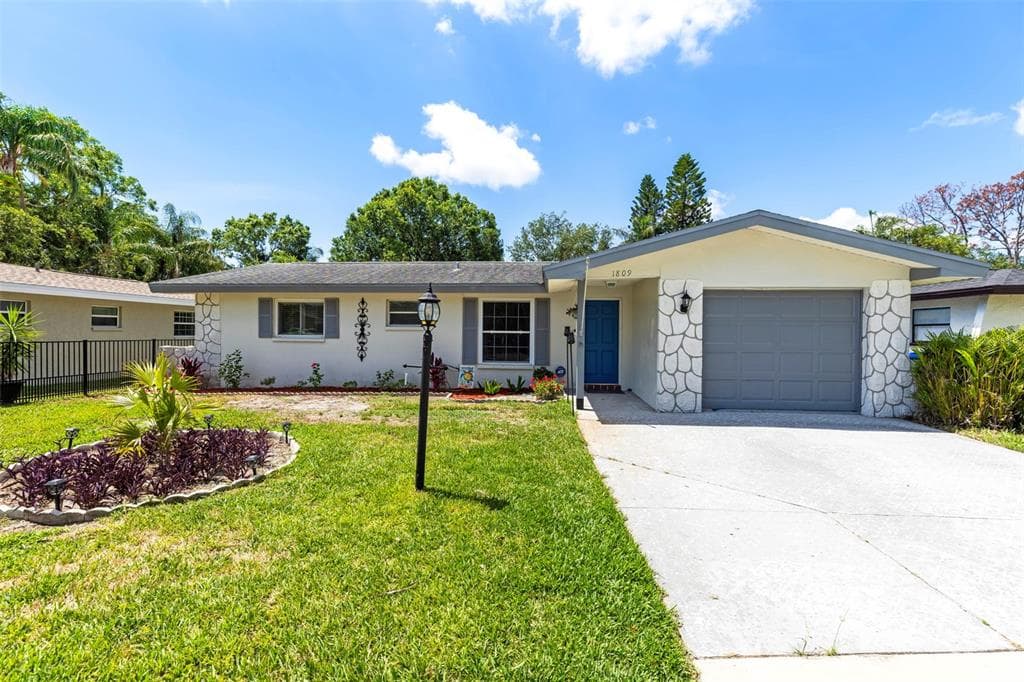 1809 ELMWOOD DRIVE OLDSMAR, FL 34677