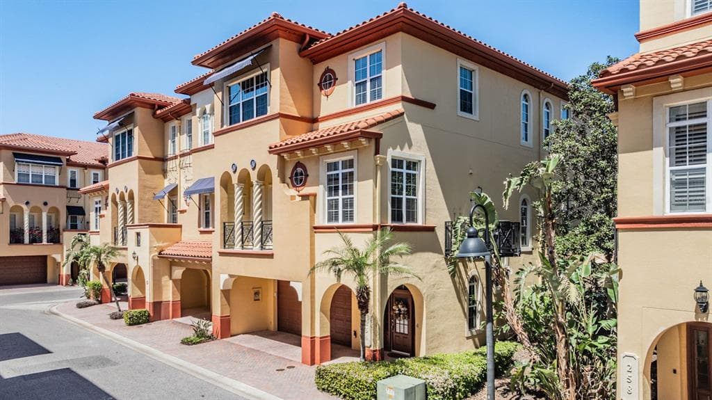 254 SEAGATE COURT DUNEDIN, FL 34698