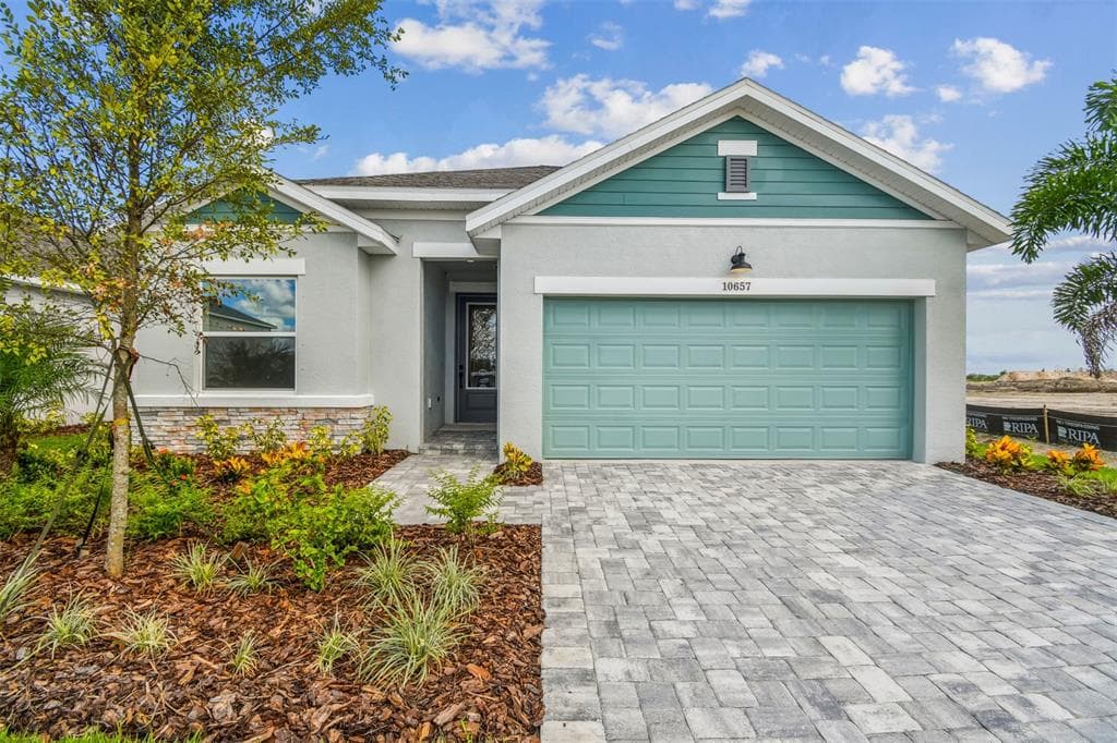 10657 CRESCENT CREEK CROSSING PARRISH, FL 34219