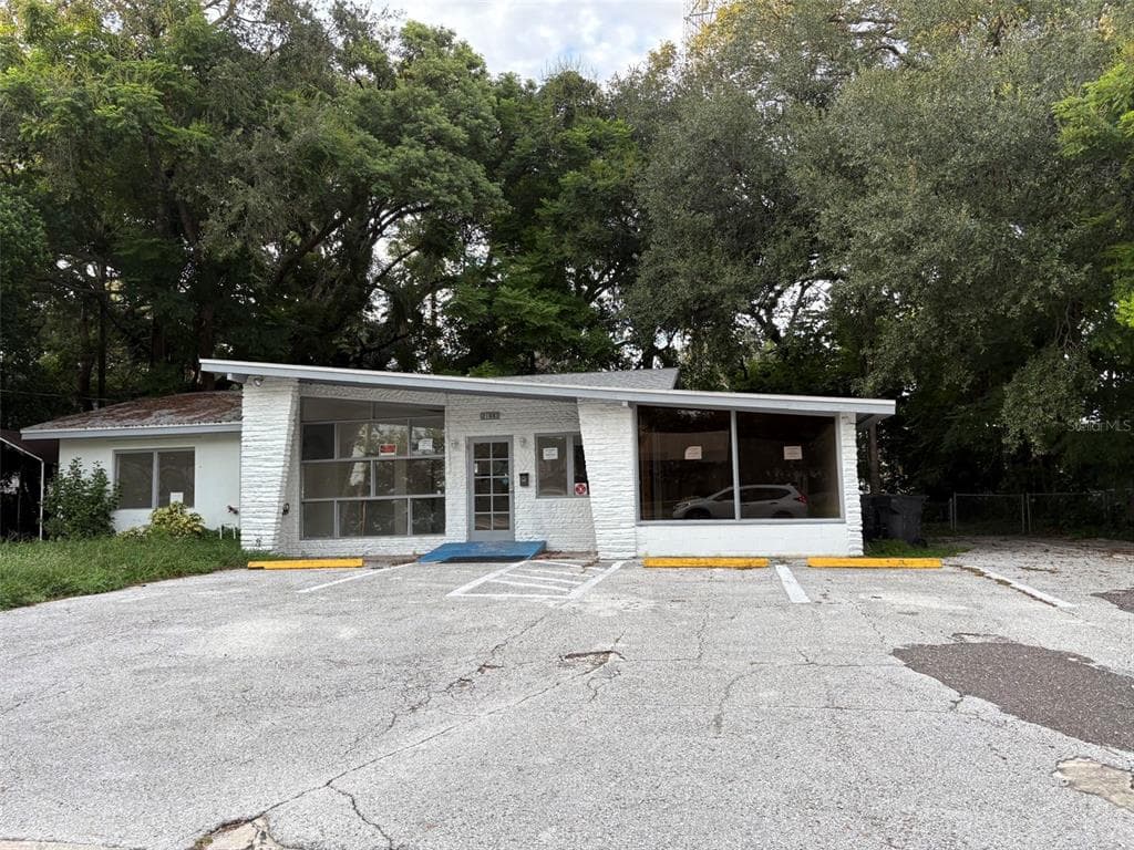 210 E ROBERTSON STREET BRANDON, FL 33511