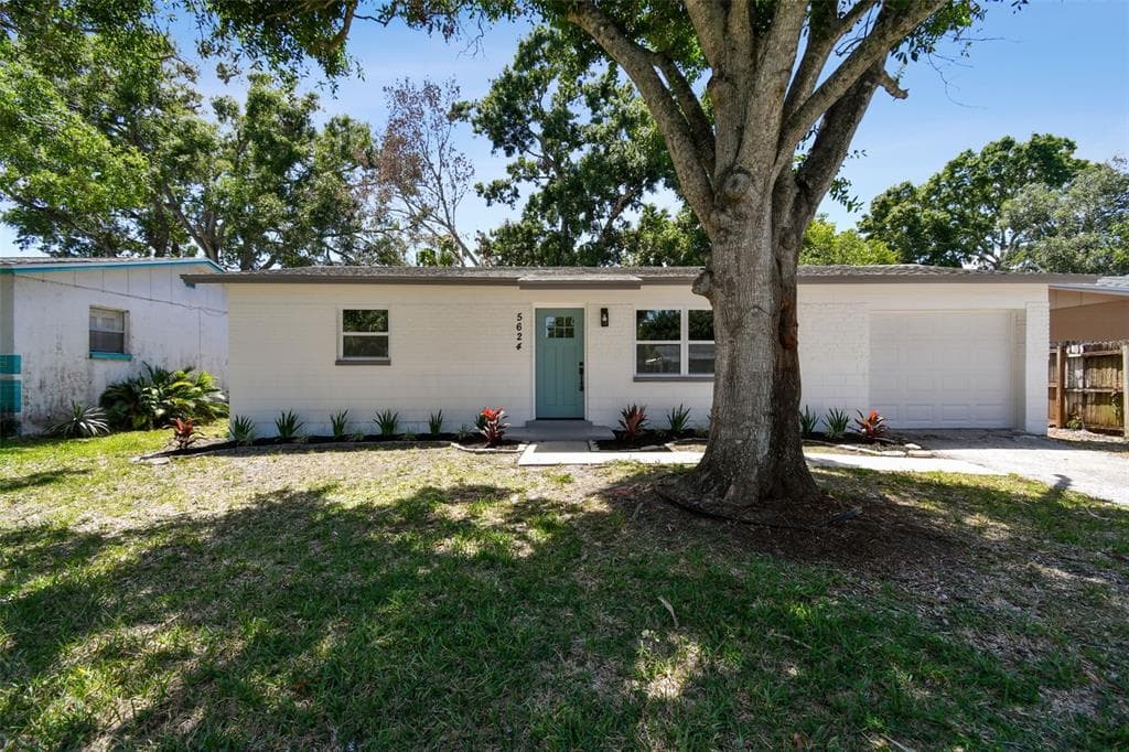5624 62ND STREET N ST PETERSBURG, FL 33709