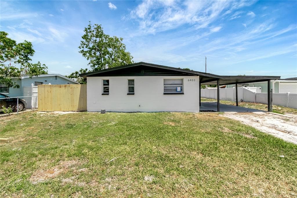 6403 N LOIS AVENUE TAMPA, FL 33614