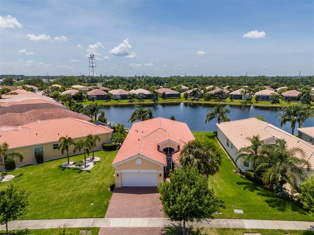 4821 GRAND BANKS DRIVE WIMAUMA, FL 33598