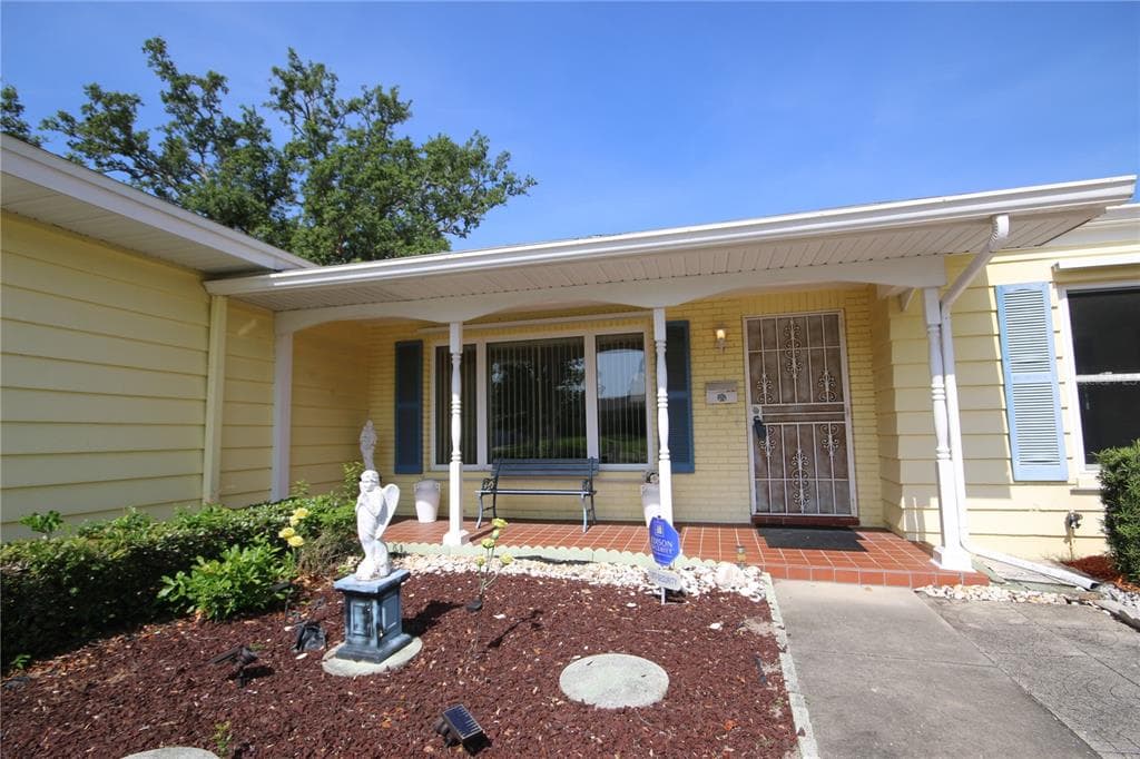 1444 EASTFIELD DRIVE CLEARWATER, FL 33764