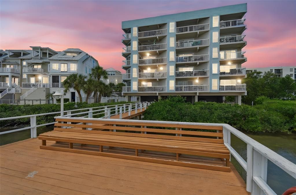 19925 GULF BOULEVARD UNIT 105