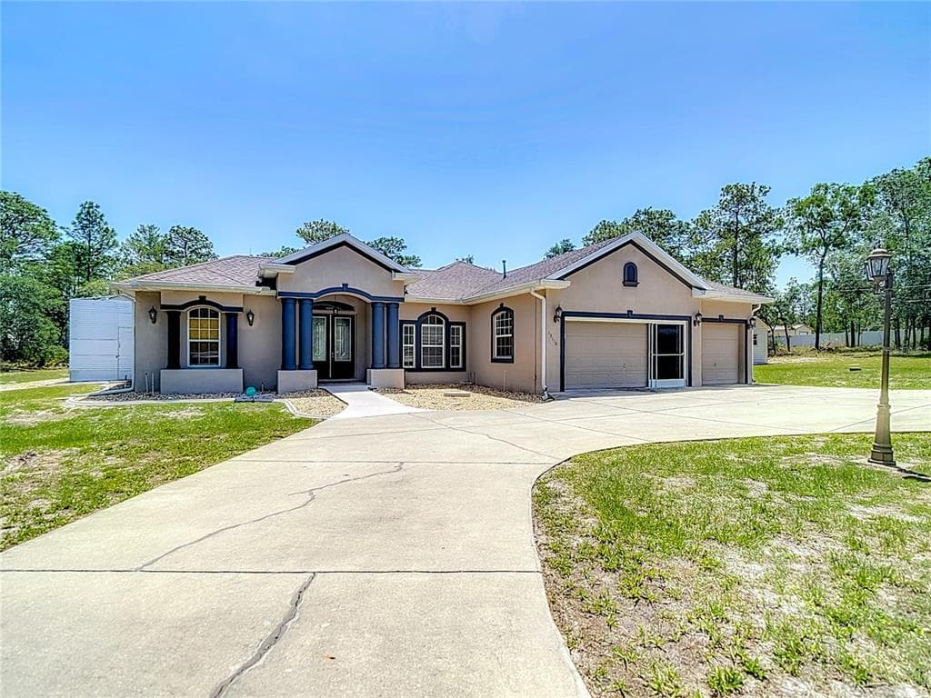 13110 MANISTEE ROAD WEEKI WACHEE, FL 34614