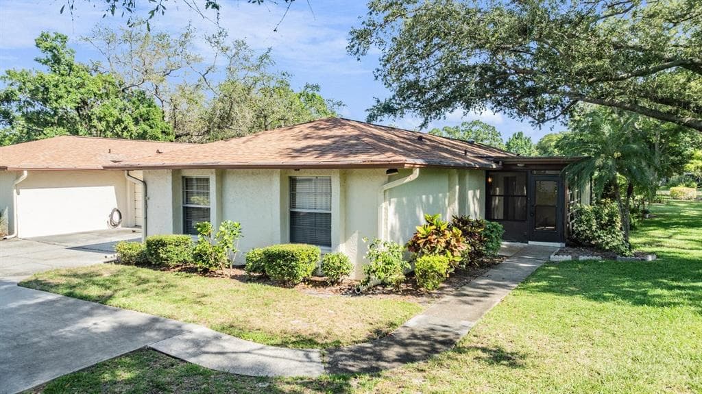 2150 SHELLY DRIVE UNIT D PALM HARBOR, FL 34684