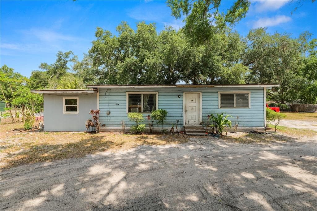 2504 JIM JOHNSON ROAD PLANT CITY, FL 33566