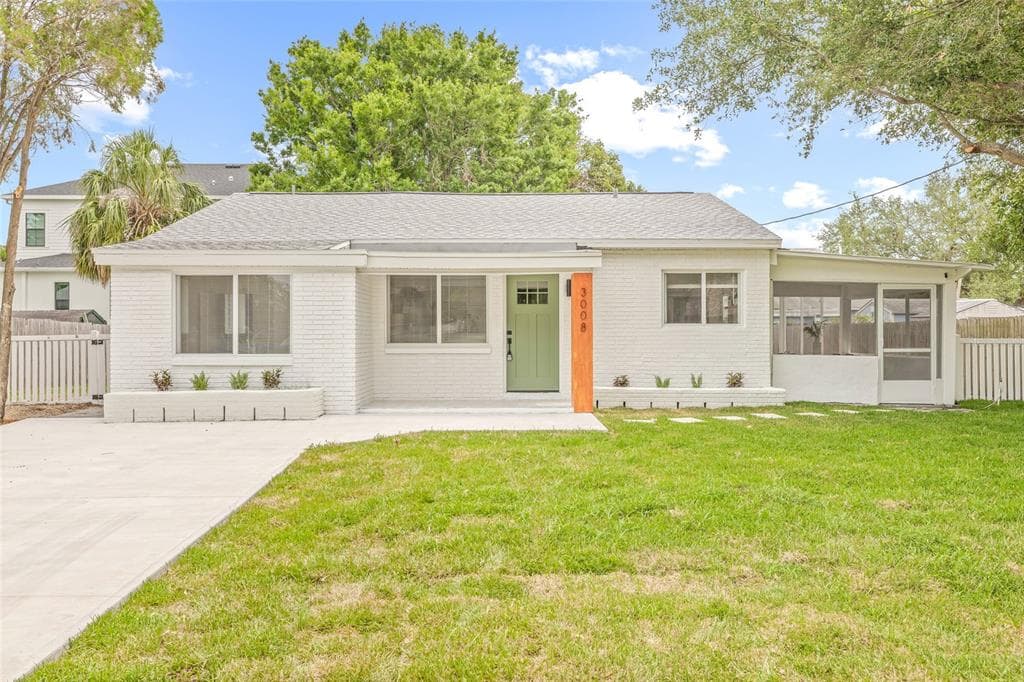 3008 W VAN BUREN DRIVE TAMPA, FL 33611