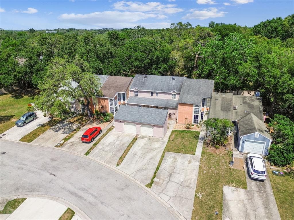 9473 N FOREST HILLS PLACE TAMPA, FL 33612