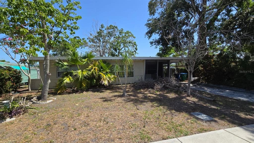 10110 66TH AVENUE SEMINOLE, FL 33772
