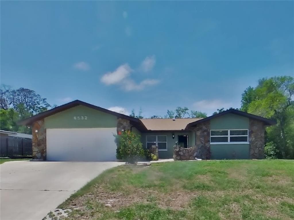6532 PINEHURST DRIVE SPRING HILL, FL 34606