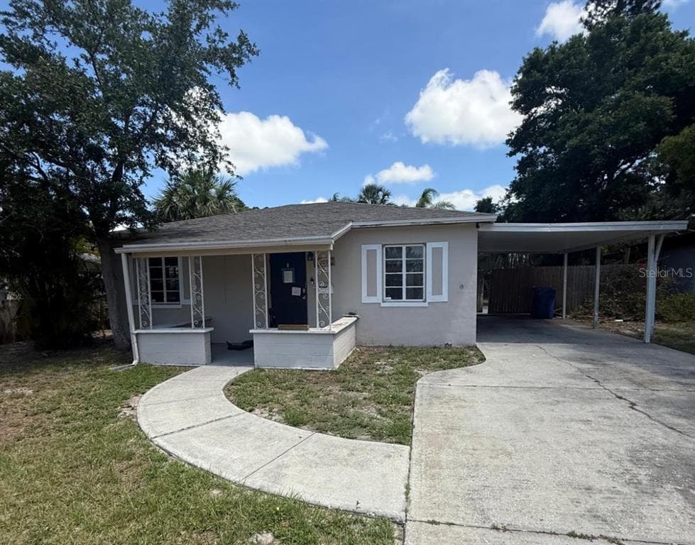 209 41ST AVENUE NE ST PETERSBURG, FL 33703