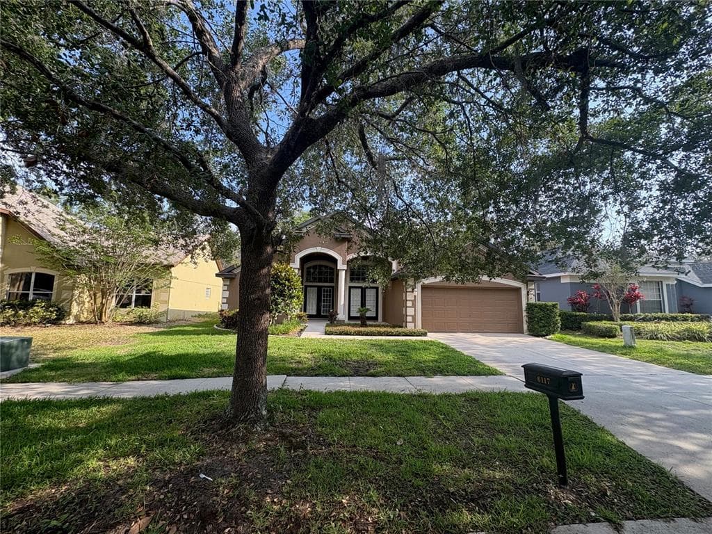 6117 WHIMBRELWOOD DRIVE LITHIA, FL 33547