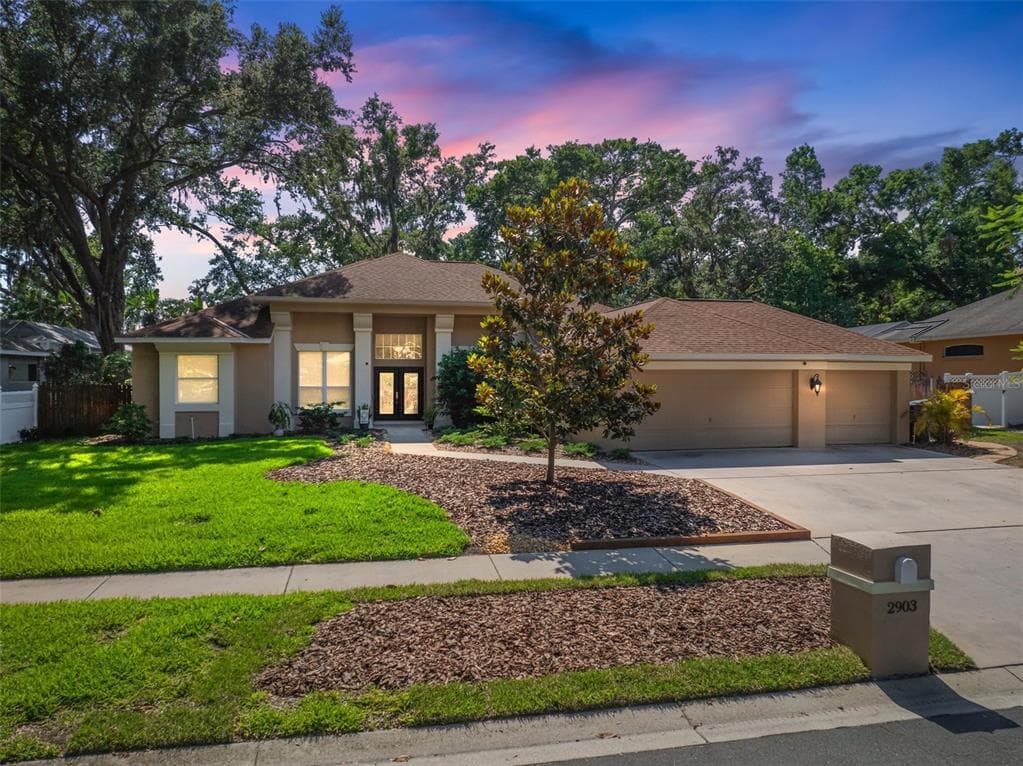 2903 MANOR RIDGE PLACE VALRICO, FL 33596