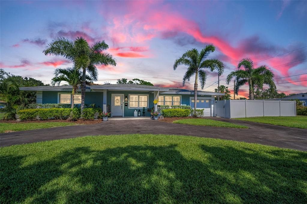 4191 MAPLE STREET NE ST PETERSBURG, FL 33703