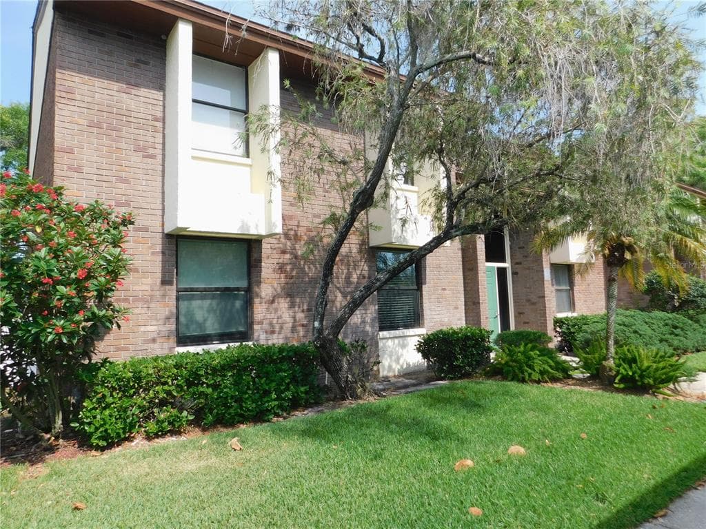 204 CARYL WAY OLDSMAR, FL 34677