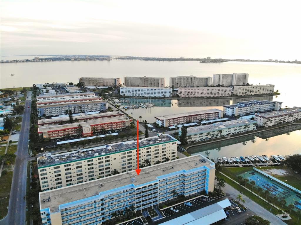 2850 59TH STREET S UNIT 310 GULFPORT, FL 33707