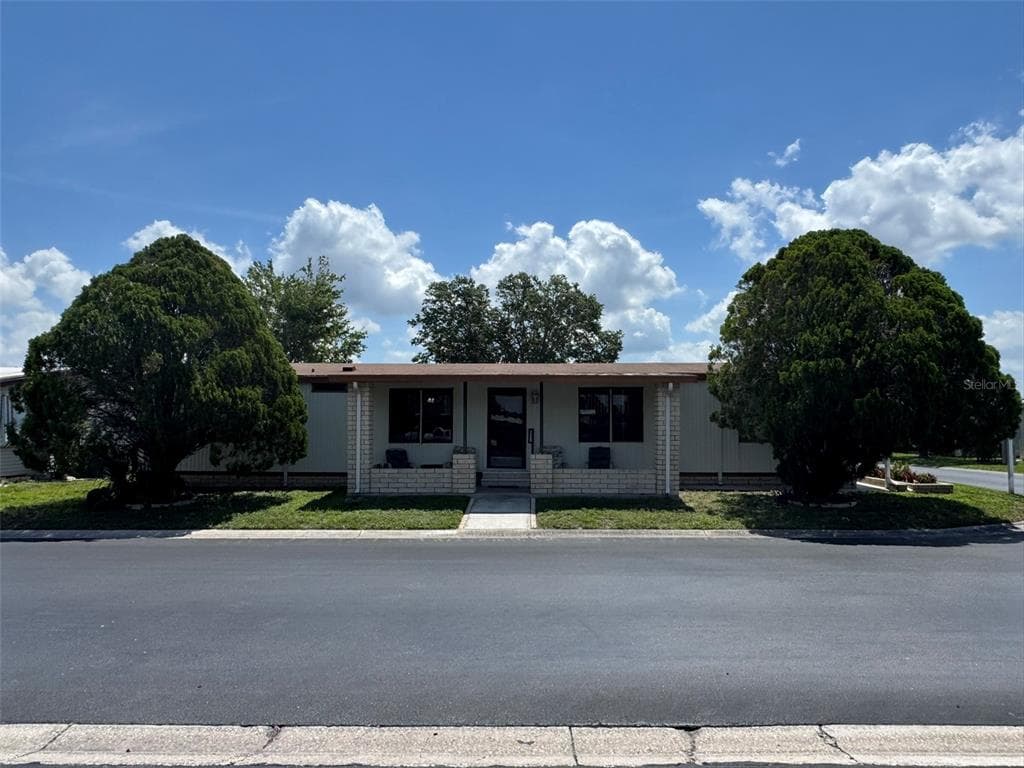 34300 COUNTRYSIDE DRIVE WESLEY CHAPEL, FL 33543