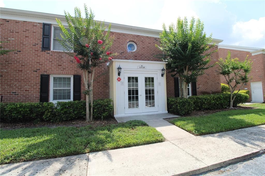 13725 JUNIPER BLOSSOM DRIVE UNIT 102 TAMPA, FL 33618