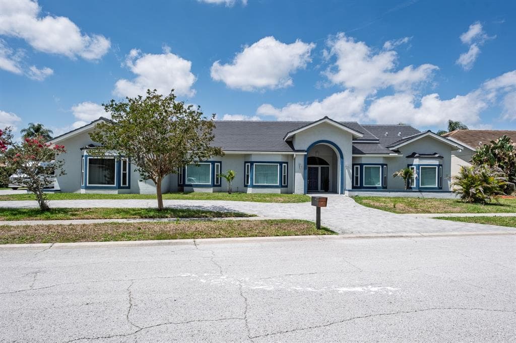 4012 WELLINGTON PARKWAY PALM HARBOR, FL 34685