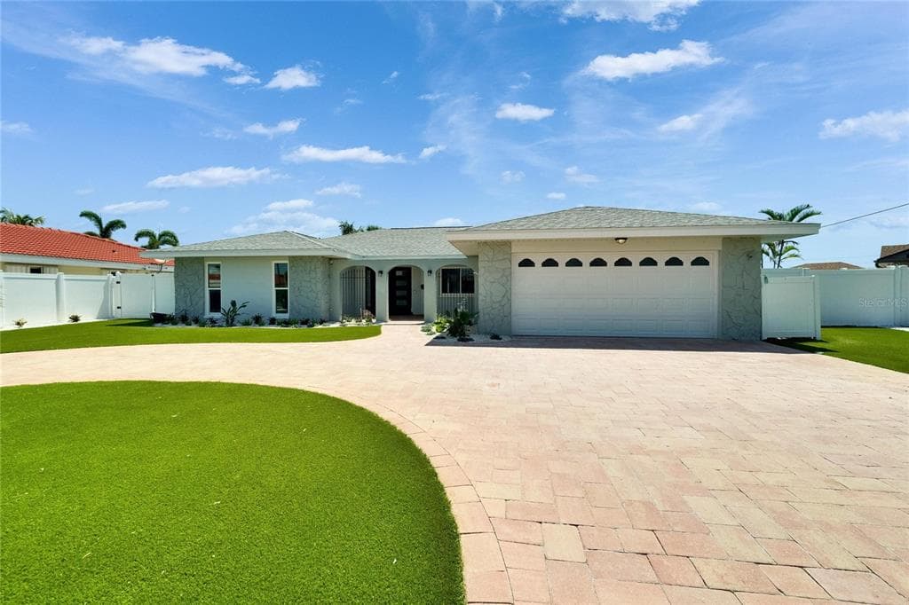1492 SEA GULL DRIVE S SOUTH PASADENA, FL 33707