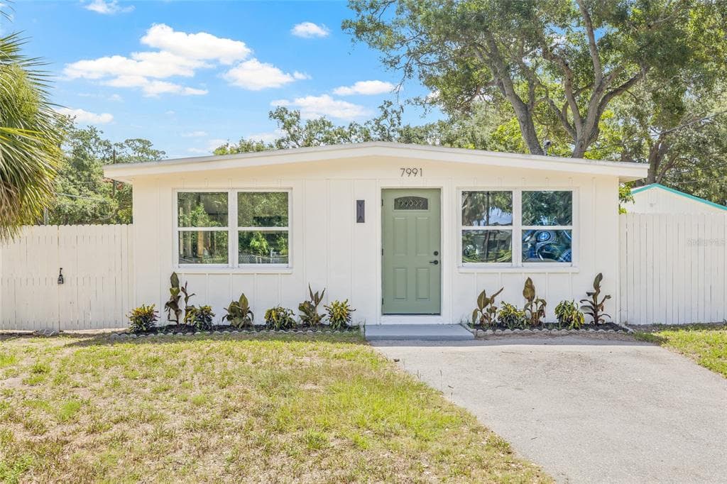 7991 54TH STREET N PINELLAS PARK, FL 33781