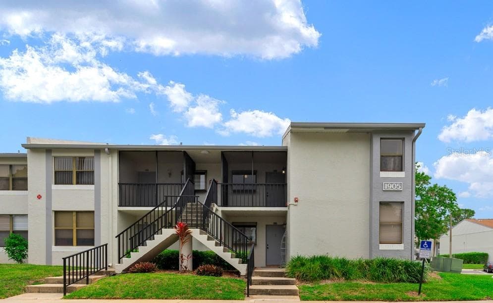 1905 OYSTER CATCHER LANE UNIT 924 CLEARWATER, FL 33762