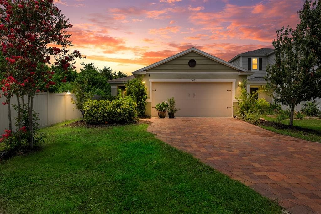 7302 SUNSHINE BRIDGE AVENUE GIBSONTON, FL 33534