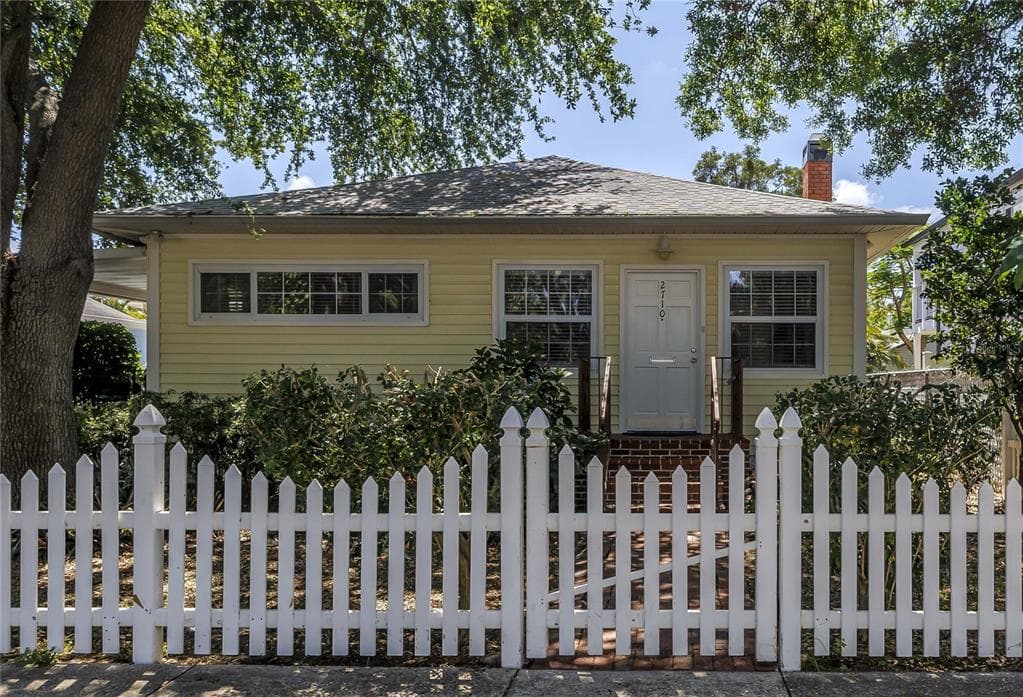 2710 10TH STREET N ST PETERSBURG, FL 33702